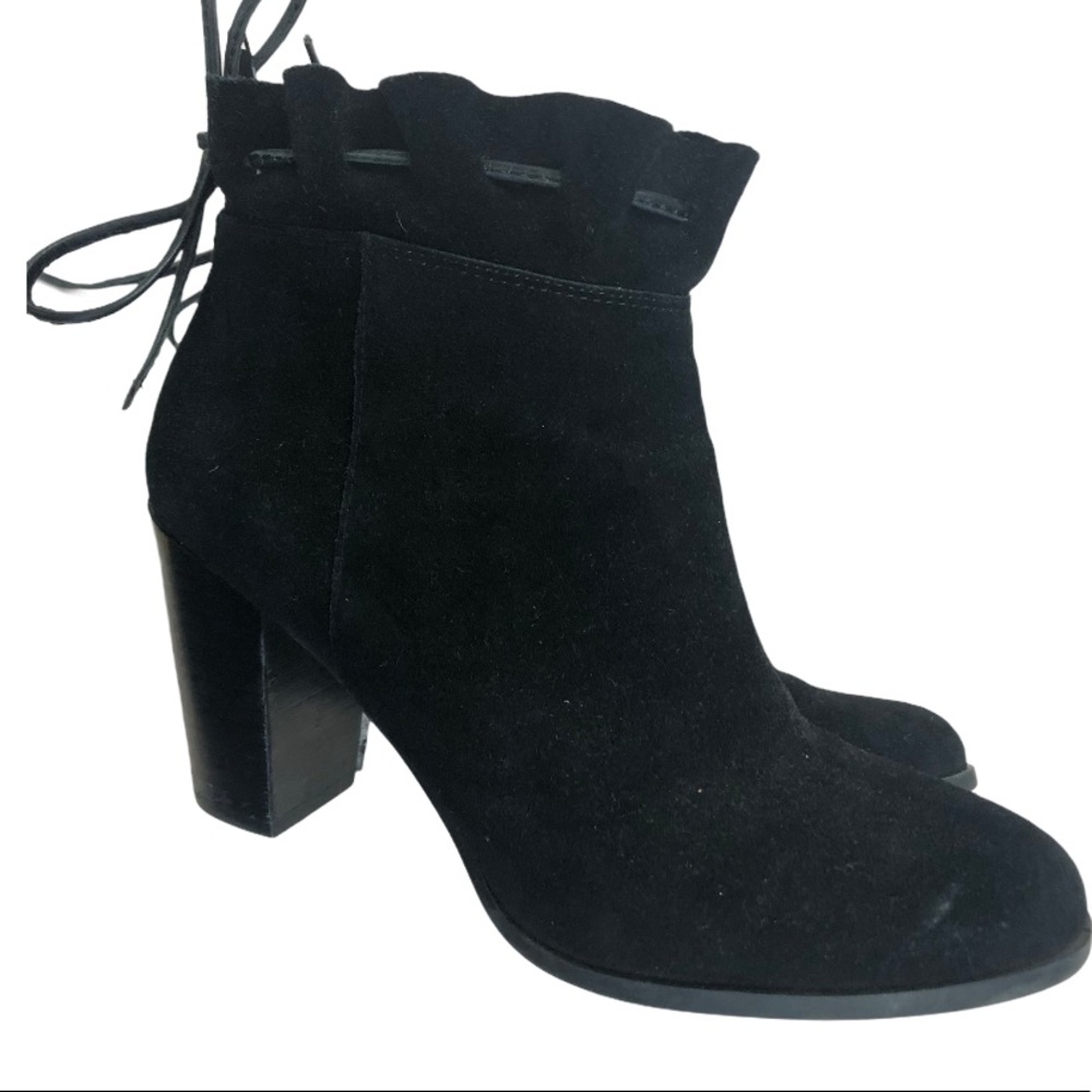 CROWN & IVY BLACK BOOTIES 7.5